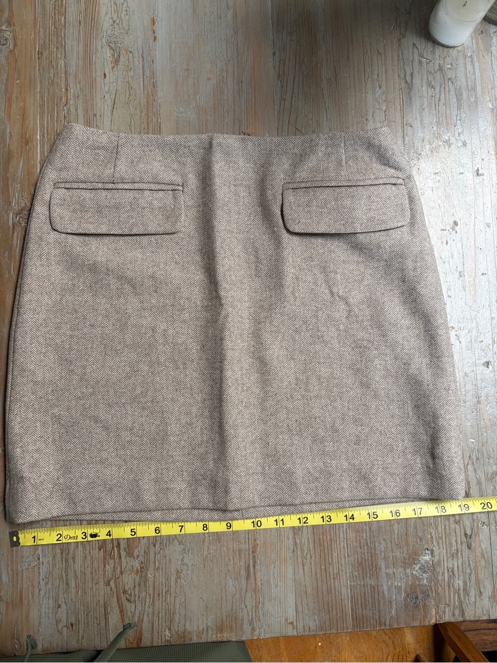 Banana Republic Pocket Mini Skirt - Oatmeal - Picture 4 of 7